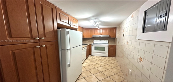 4717 NW 7th St # 705-10 Miami Florida, 33126 | Beautiful Condo