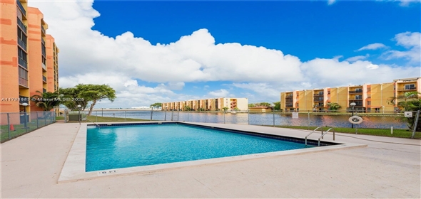 4717 NW 7th St # 705-10 Miami Florida, 33126 | Beautiful Condo