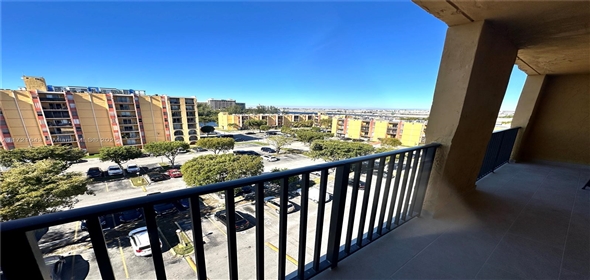 4717 NW 7th St # 705-10 Miami Florida, 33126 | Beautiful Condo