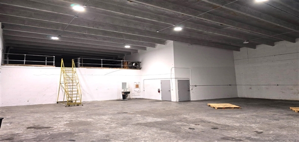 12438 Wiles Rd Coral Springs Florida, 33076 | Beautiful Warehouse Office