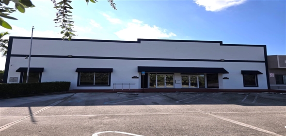12438 Wiles Rd Coral Springs Florida, 33076 | Beautiful Warehouse Office