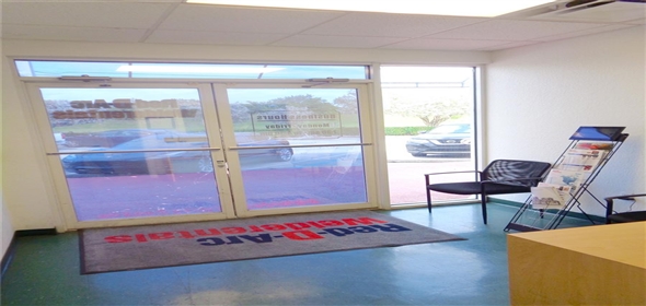 12438 Wiles Rd Coral Springs Florida, 33076 | Beautiful Warehouse Office