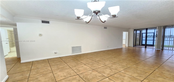 3300 NW 46th St # 102 Oakland Park Florida, 33309 | Amazing Condo