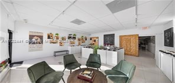 2207 SW 22nd St Miami Florida, 33145 | Beautiful free Standing Space