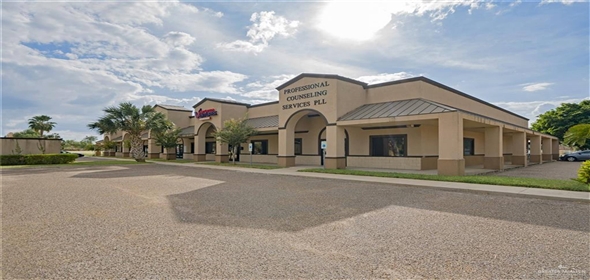 3118 & 3120 Center Pointe Dr. Edinburg Texas, 78539 | Commercial Suite Available