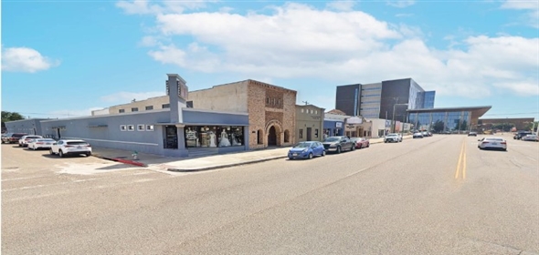 224 E. University Dr. Edinburg Texas, 78539 | Retail Building