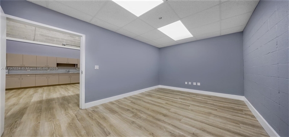 11383 NW 122nd St # 9 Medley Florida, 33178 | Beautiful Free Standing Space