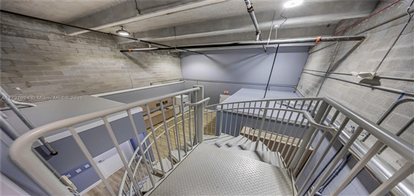 11383 NW 122nd St # 9 Medley Florida, 33178 | Beautiful Free Standing Space