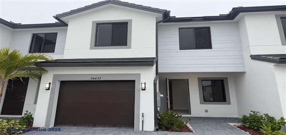 34435 SW 189th Ct F Florida City Florida, 34435 | Amazing Townhouse