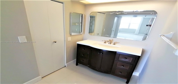 17890 W Dixie Hwy 518 Hwy # 518 North Miami Beach Florida, 33160 | Amazing Condo