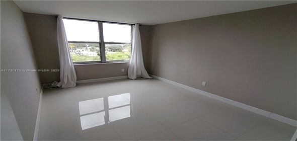 17890 W Dixie Hwy 518 Hwy # 518 North Miami Beach Florida, 33160 | Amazing Condo