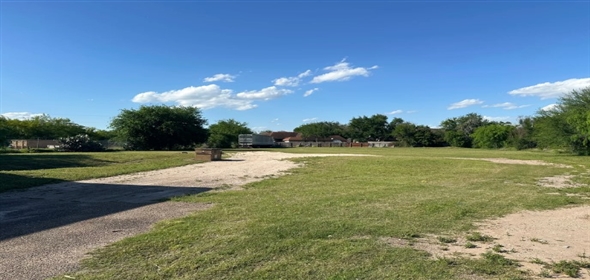 3911 W State Highway 107 Edinburg Texas, 78539 | Industrial Building