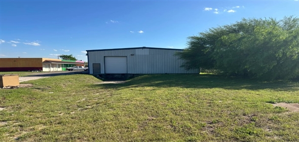 3911 W State Highway 107 Edinburg Texas, 78539 | Industrial Building