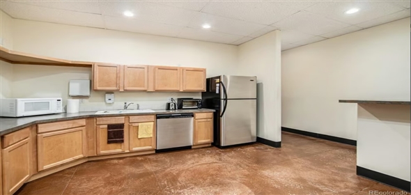 10390 Bradford Road # 100 Littleton Colorado, 80127 | Prime Owner/User Office Opportunity in Littleton, CO