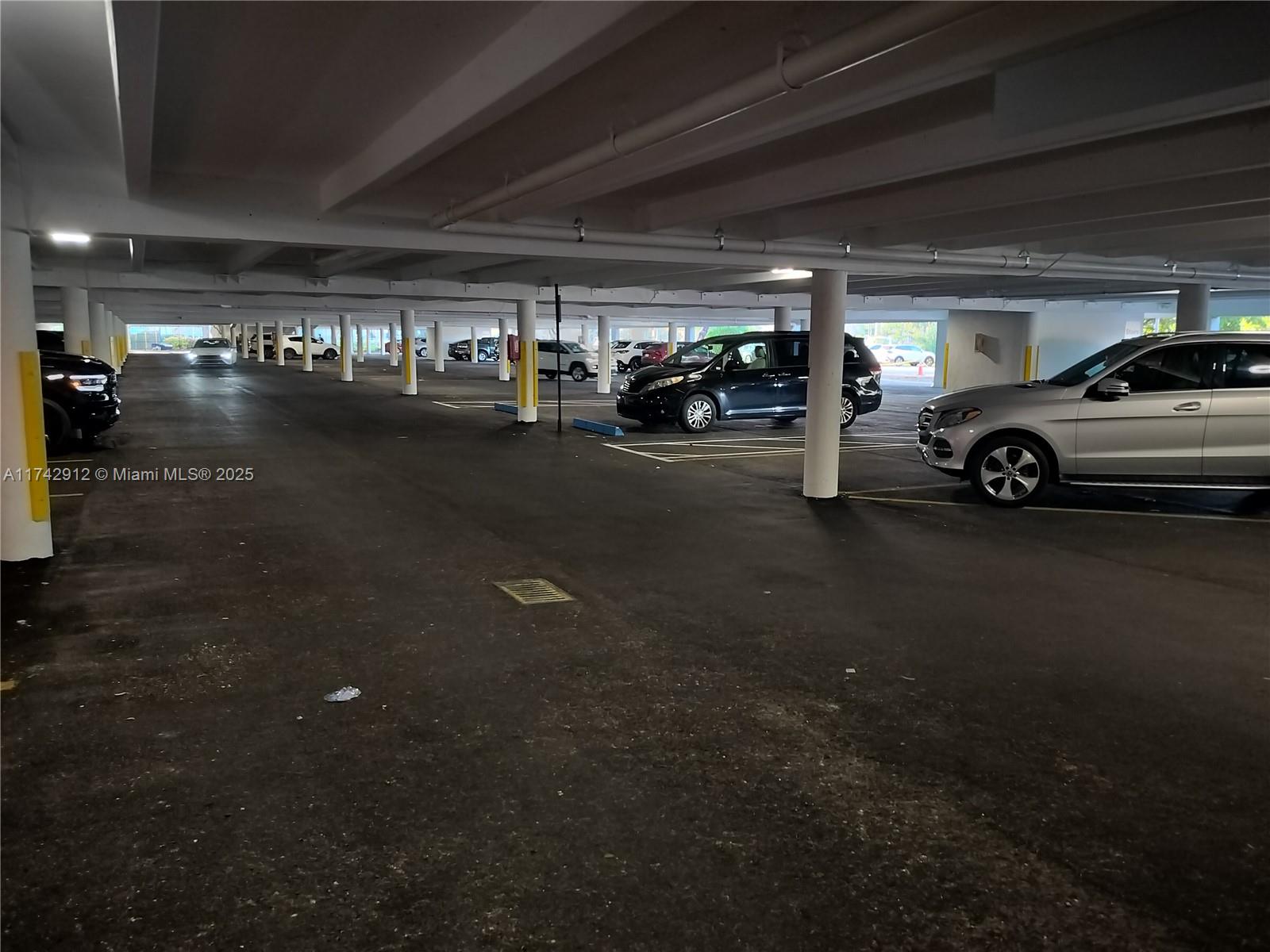 Office for Sale in North Miami Florida 33181