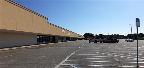 2711 W. Old US Highway 441 Mount Dora Florida, 32757 | Shopping Center