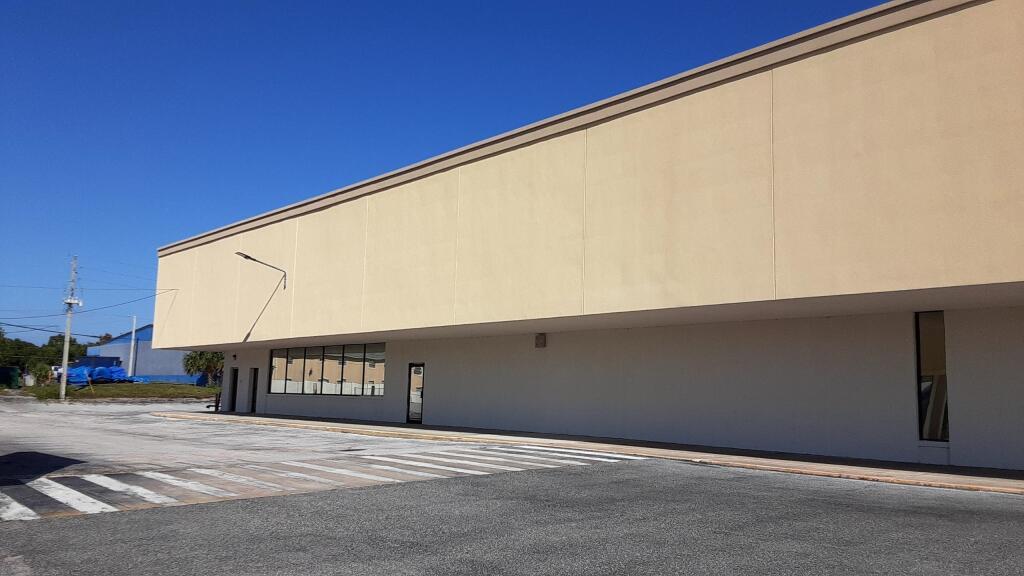 Retail/Office/Medical Space For Lease