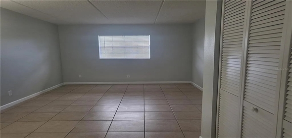 1100 E Caroline St APT 115 Tavares Florida, 32778 | Exclusive Family Home