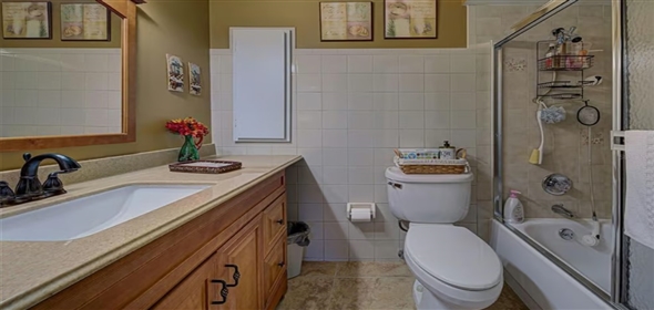 13570 Overton AVENUE Port Charlotte Florida, 33981 | Perfect Oasis in Beautifully Maintained Home