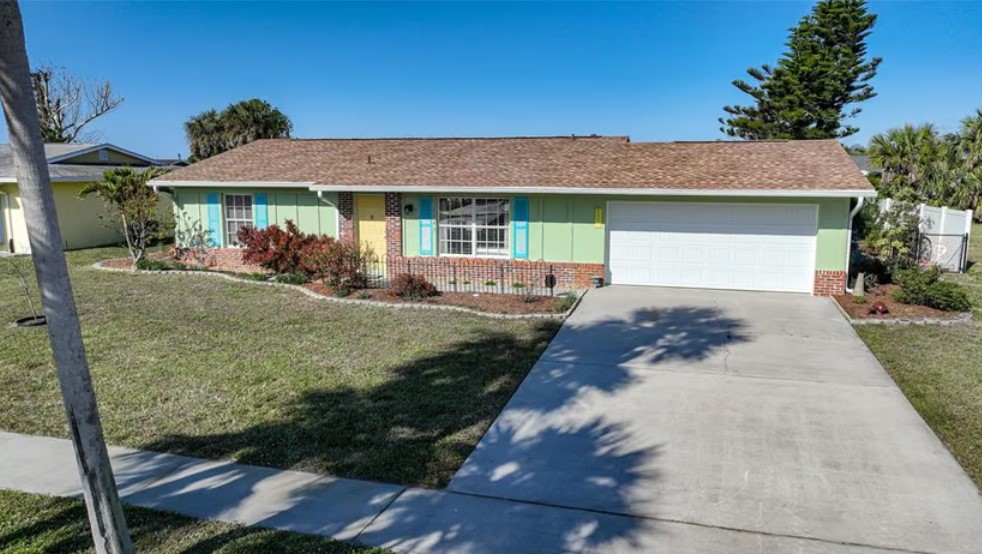 RARELY AVAILABLE TWO CAR GARAGE Single Family Home