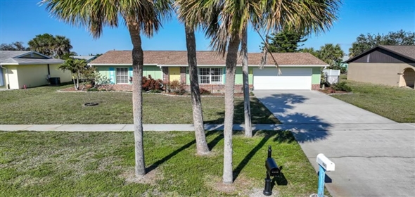 6543 Coliseum BOULEVARD Port Charlotte Florida, 33981 | RARELY AVAILABLE TWO CAR GARAGE Single Family Home