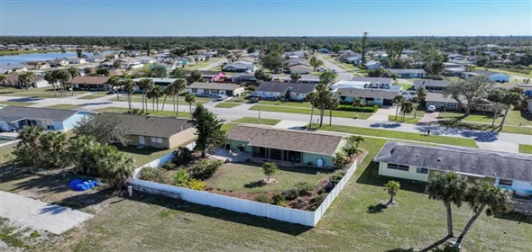 6543 Coliseum BOULEVARD Port Charlotte Florida, 33981 | RARELY AVAILABLE TWO CAR GARAGE Single Family Home