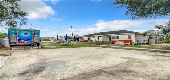 413 N 12th St Haines City Florida, 33844 | Commercial Building