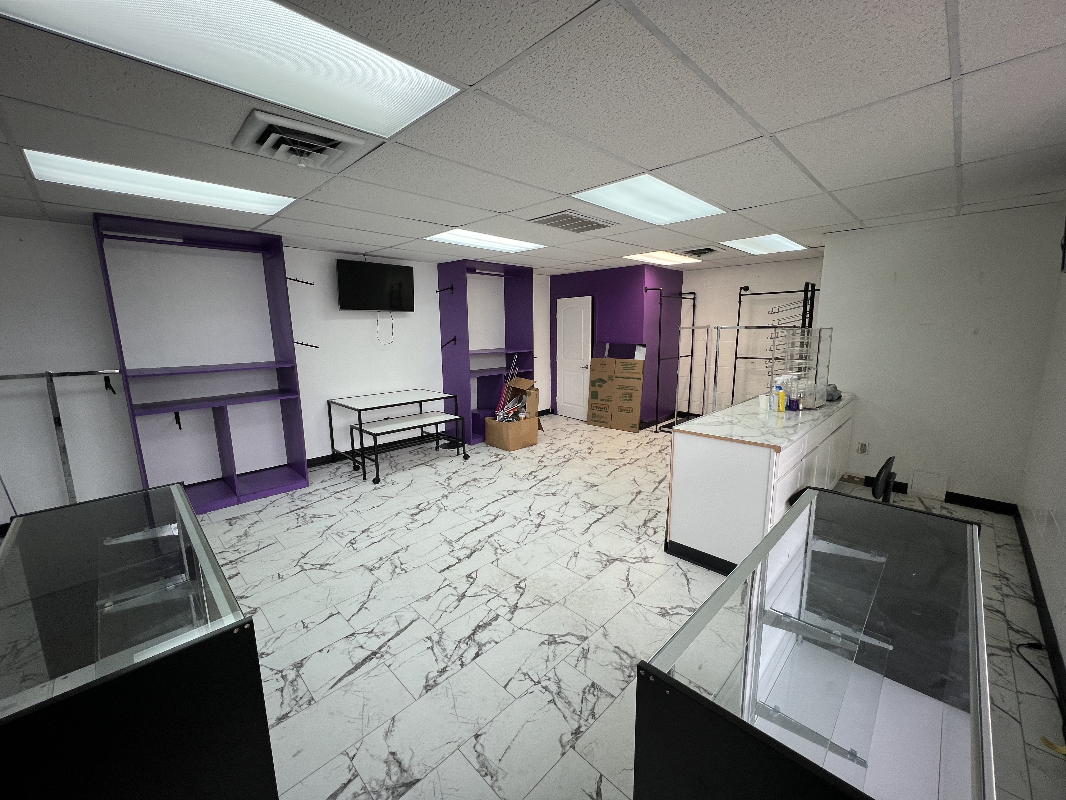 Boutique Retail/Office For Lease |578 SF | High Traffic Corridor-Brentwood Blvd