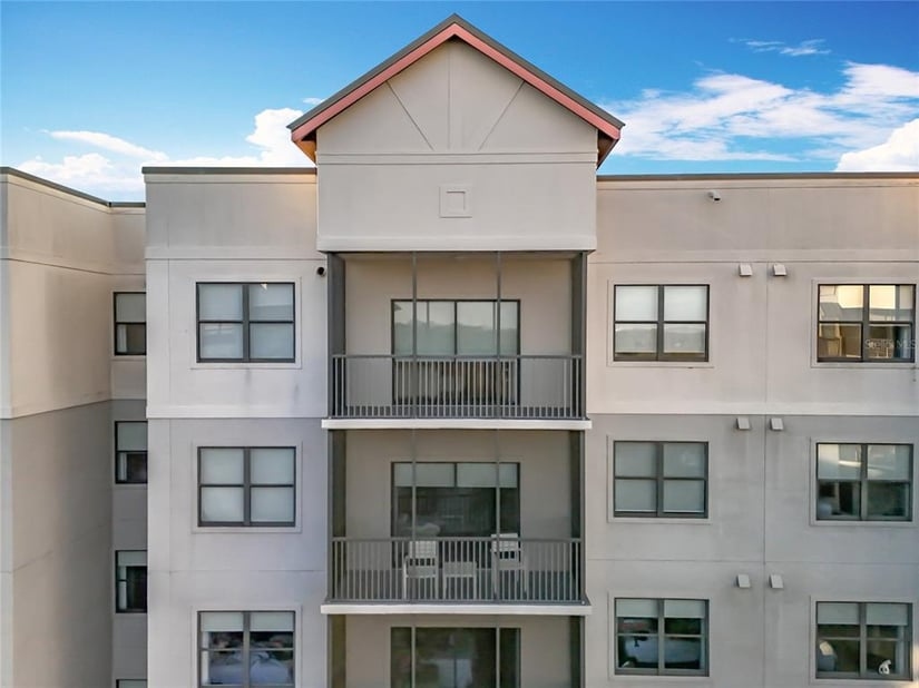 Top-Floor Penthouse Condo