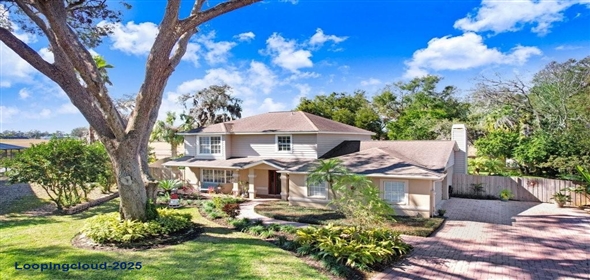 2752 BUCKHORN OAKS DRIVE Valrico Florida, 33594 | Beautiful and Exquisite Home