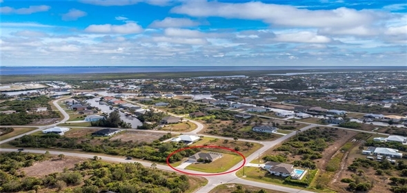 8104 Caroline DRIVE Port Charlotte Florida, 33981 | Charming Home in the Community of South Gulf Cove