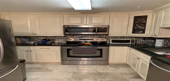 345 BAYSHORE BOULEVARD 911 Tampa Florida, 33606 | Cozy Condo