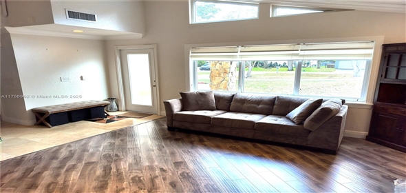 3511 Bark Way Cooper City Florida, 33026 | Beautiful and Spacious Singlehome