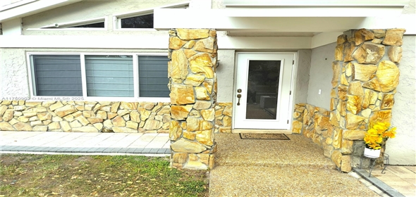 3511 Bark Way Cooper City Florida, 33026 | Beautiful and Spacious Singlehome