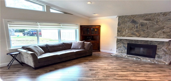 3511 Bark Way Cooper City Florida, 33026 | Beautiful and Spacious Singlehome