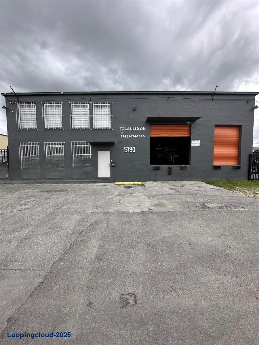 Beautiful Warehouse Office