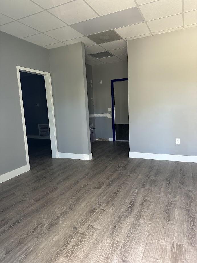 Very Clean Warehouse with 2 offices