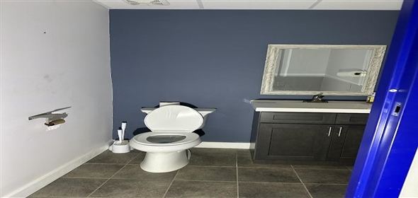 10949 SW 93rd Terrace Ocala Florida, 34481 | Very Clean Warehouse with 2 offices