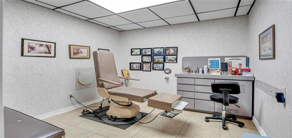 7800 W Oakland Park Blvd # 4B13 Sunrise Florida, 33351 | Beautiful Medical Office