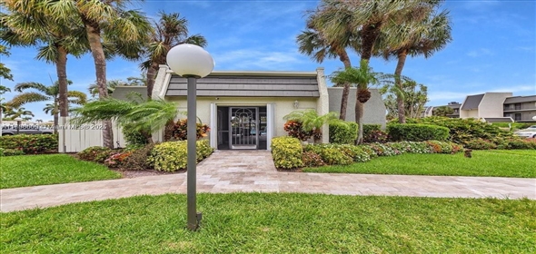 4072 Tivoli Ct Green Acres Florida, 33467 | Beautiful Condo