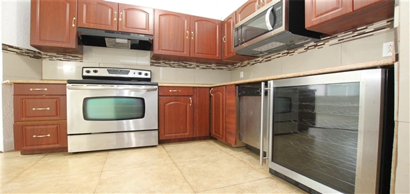 1545 NW 15th Ter Fort Lauderdale Florida, 33311 | Splendid House for Rent