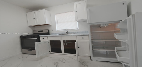 1245 W 24th St # 210 Hialeah Florida, 33010 | Beautiful Apartment