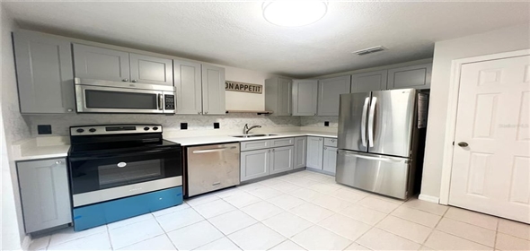 3180 Owassa COURT Good Samaritan Florida, 34746 | Beautiful 2 bedroom 2 bathroom Home