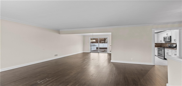 9 Rumbrook Road Elmsford New York, 10523 | Spacious and Beautiful Singlefamily