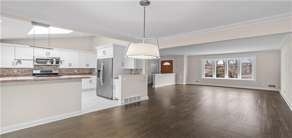 9 Rumbrook Road Elmsford New York, 10523 | Spacious and Beautiful Singlefamily