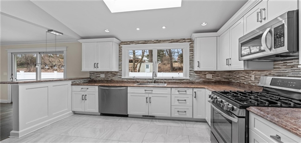 9 Rumbrook Road Elmsford New York, 10523 | Spacious and Beautiful Singlefamily