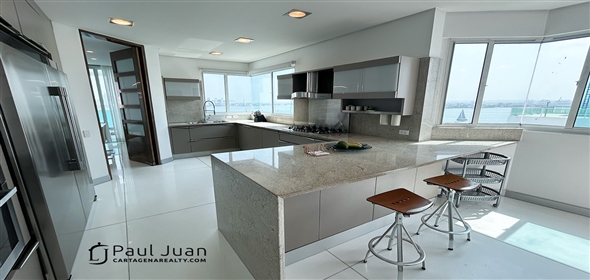 Corner of 12th Avenue and 6th Street.  Bolivar, 130001 | Beautiful apartment