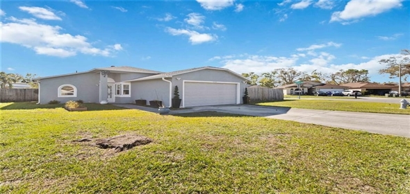 2733 Montego Bay BOULEVARD Kissimmee Florida, 34746 | Conveniently Located Home