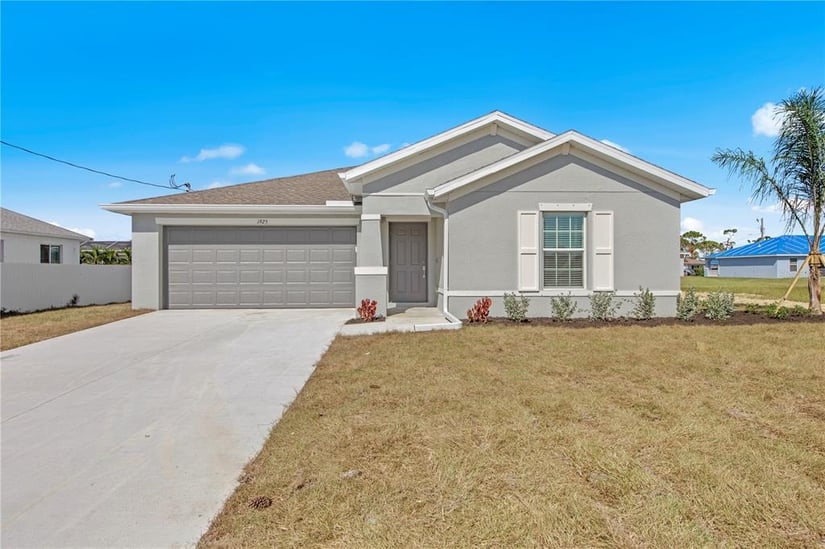 Standalone Home in Port Charlotte