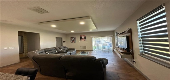 3100 Rocky River ROAD Kissimmee Florida, 34746 | Perfect Blend of Style and Comfort Home